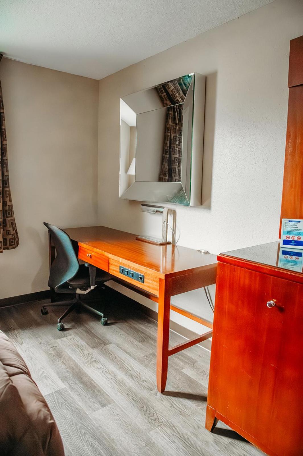 Country Garden & Suites Benton  Kültér fotó